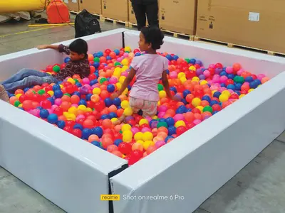 Ball Pool - Soft Play